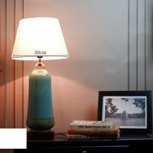 den-ban-ceramic-chup-vai-cao-cap-led-e27-trang-tri-dau-giuong-phong-ngu-kieu-dang-bac-au-hien-dai-dt-db-yn2217